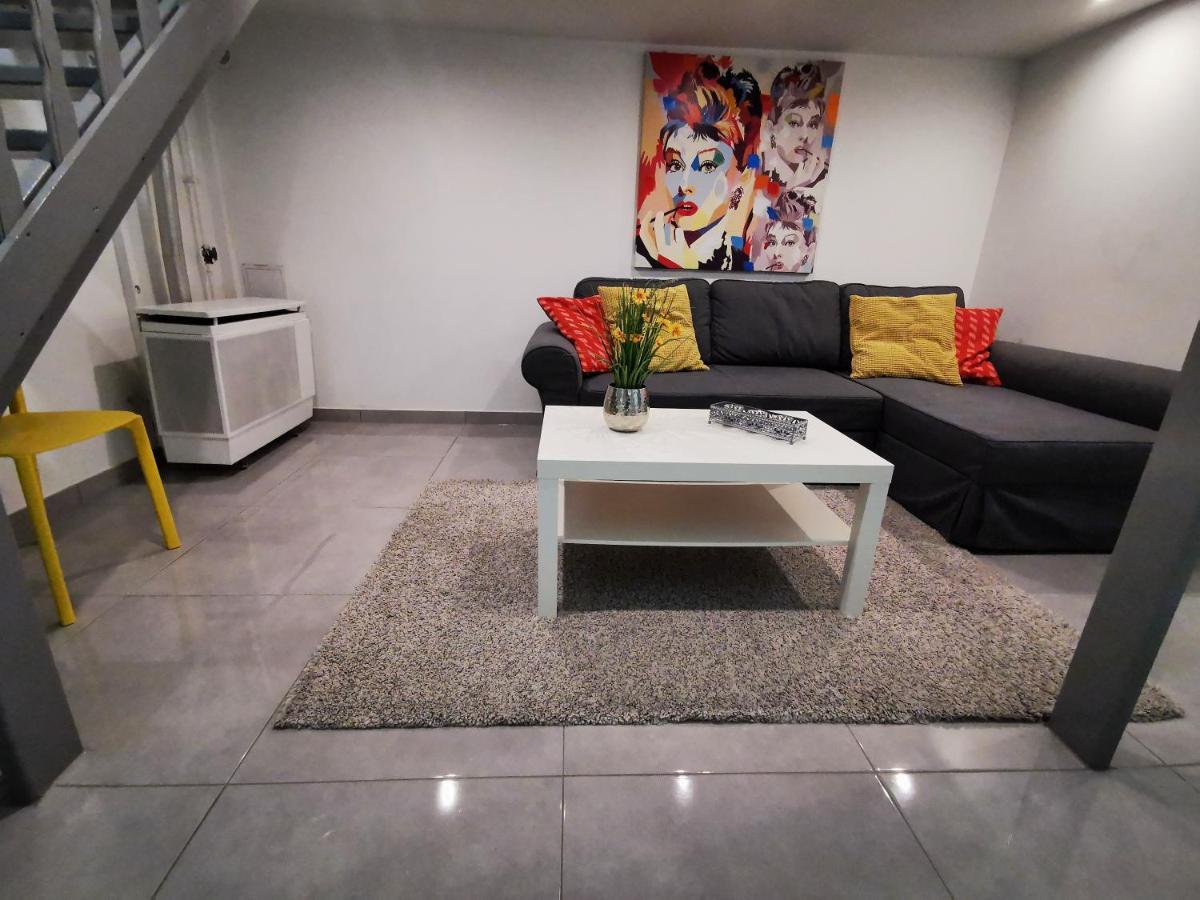 Kst Apartman Budapeste Exterior foto