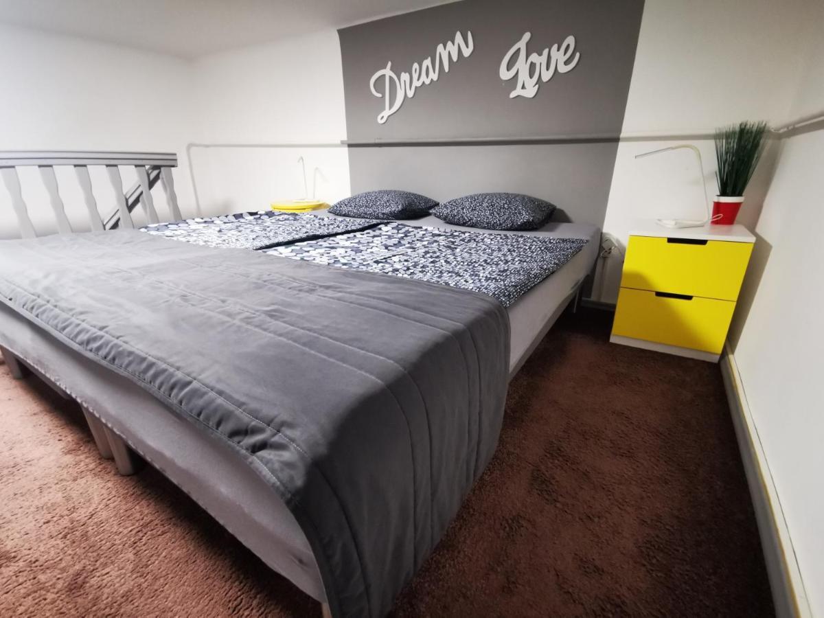Kst Apartman Budapeste Exterior foto